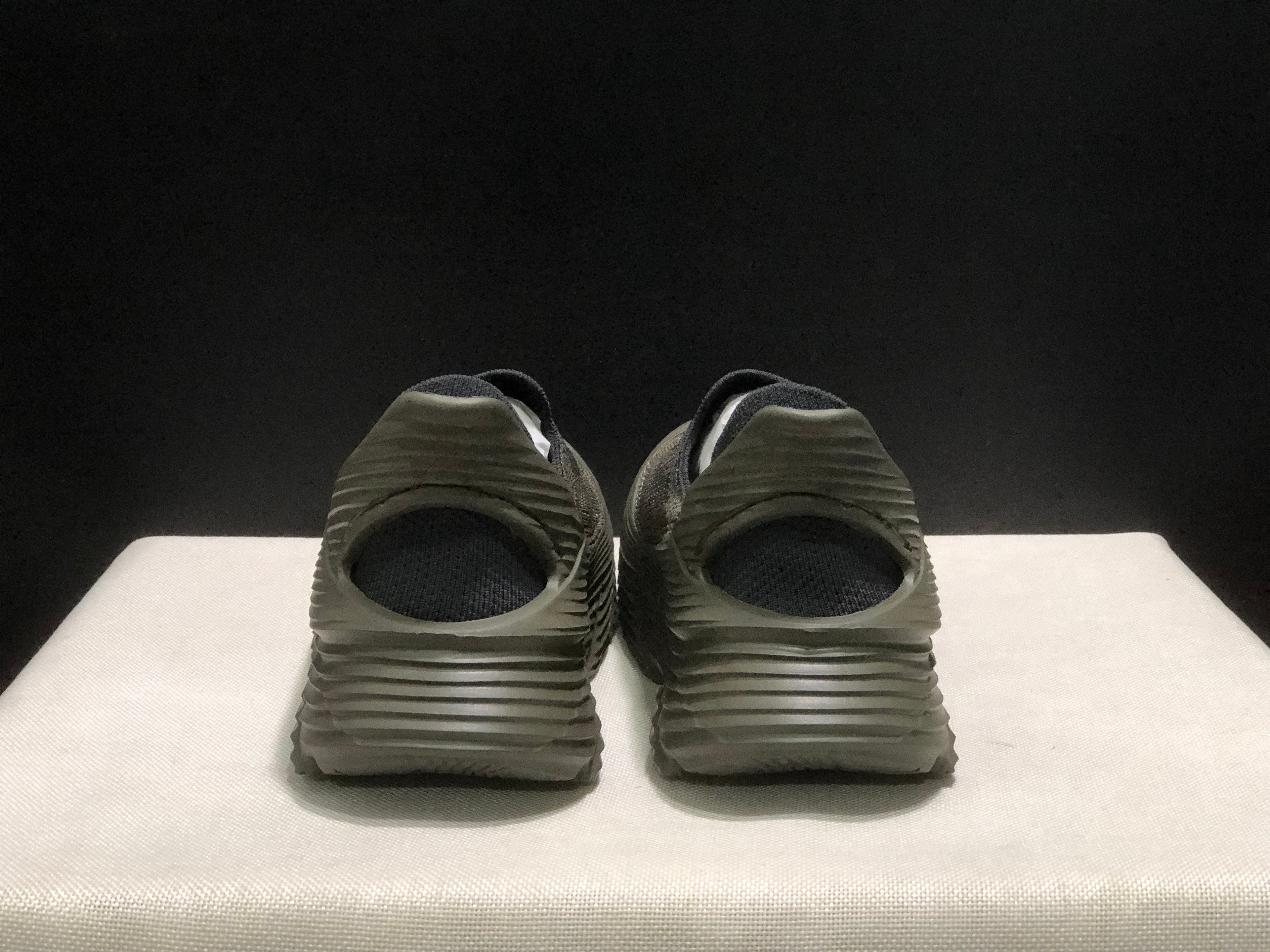 HOKA ONE ONE Restore TC