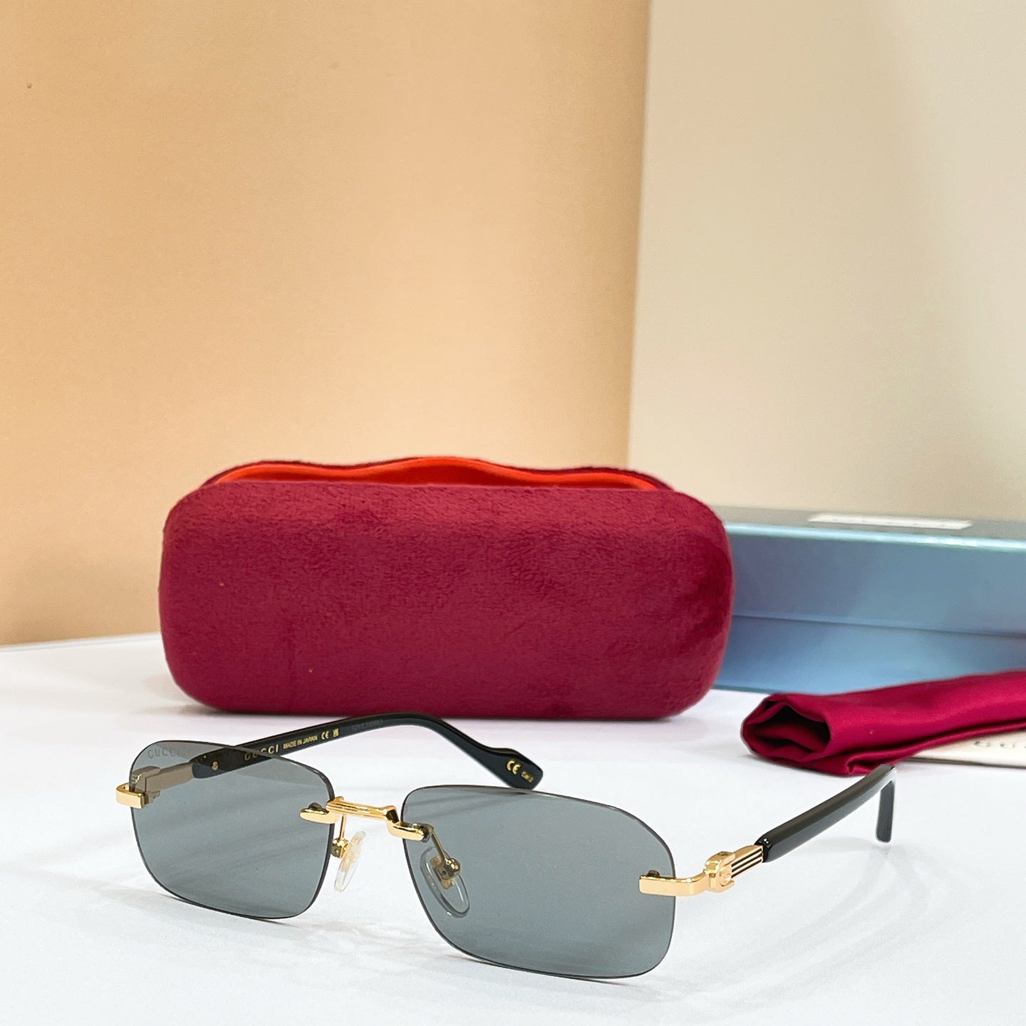 GUCCI Sunglasses GG1221S