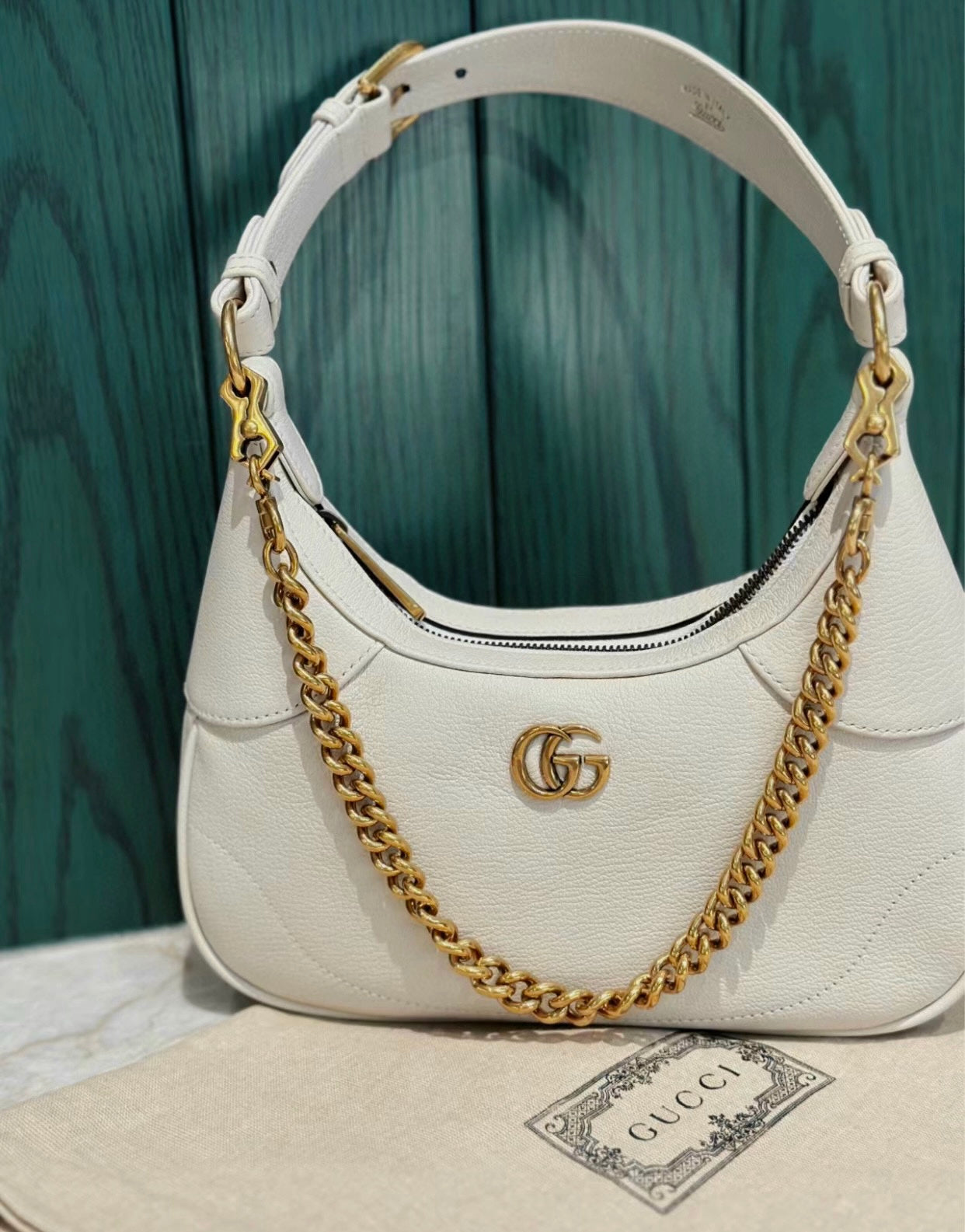 Gucci GG Aphrodite Crescent Shoulder Bag – 731817