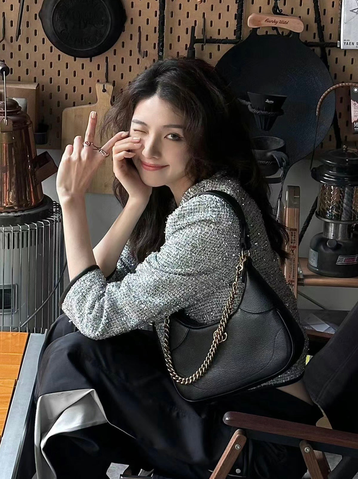 Gucci GG Aphrodite Crescent Shoulder Bag – 731817