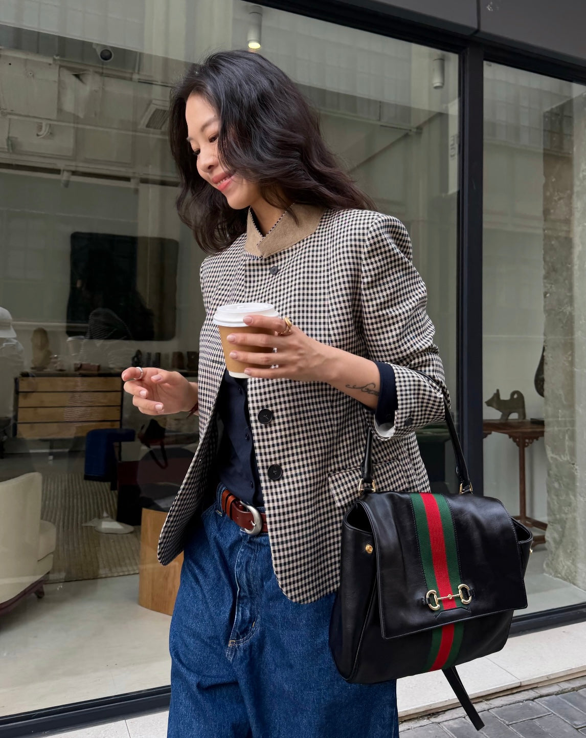 Gucci GG Paparazzo Medium Handbag – 875018
