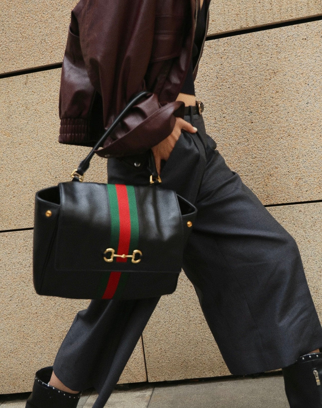 Gucci GG Paparazzo Medium Handbag – 875018