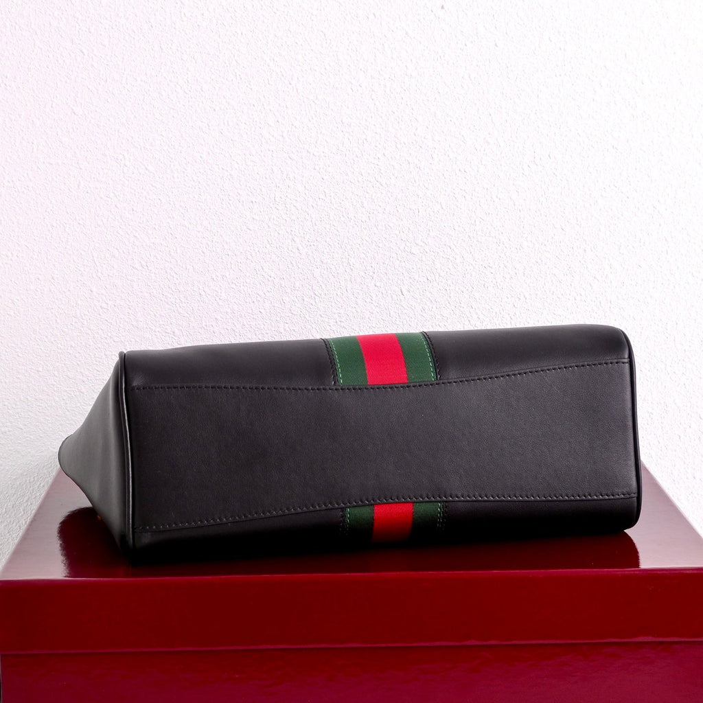 Gucci GG Paparazzo Medium Handbag – 875018