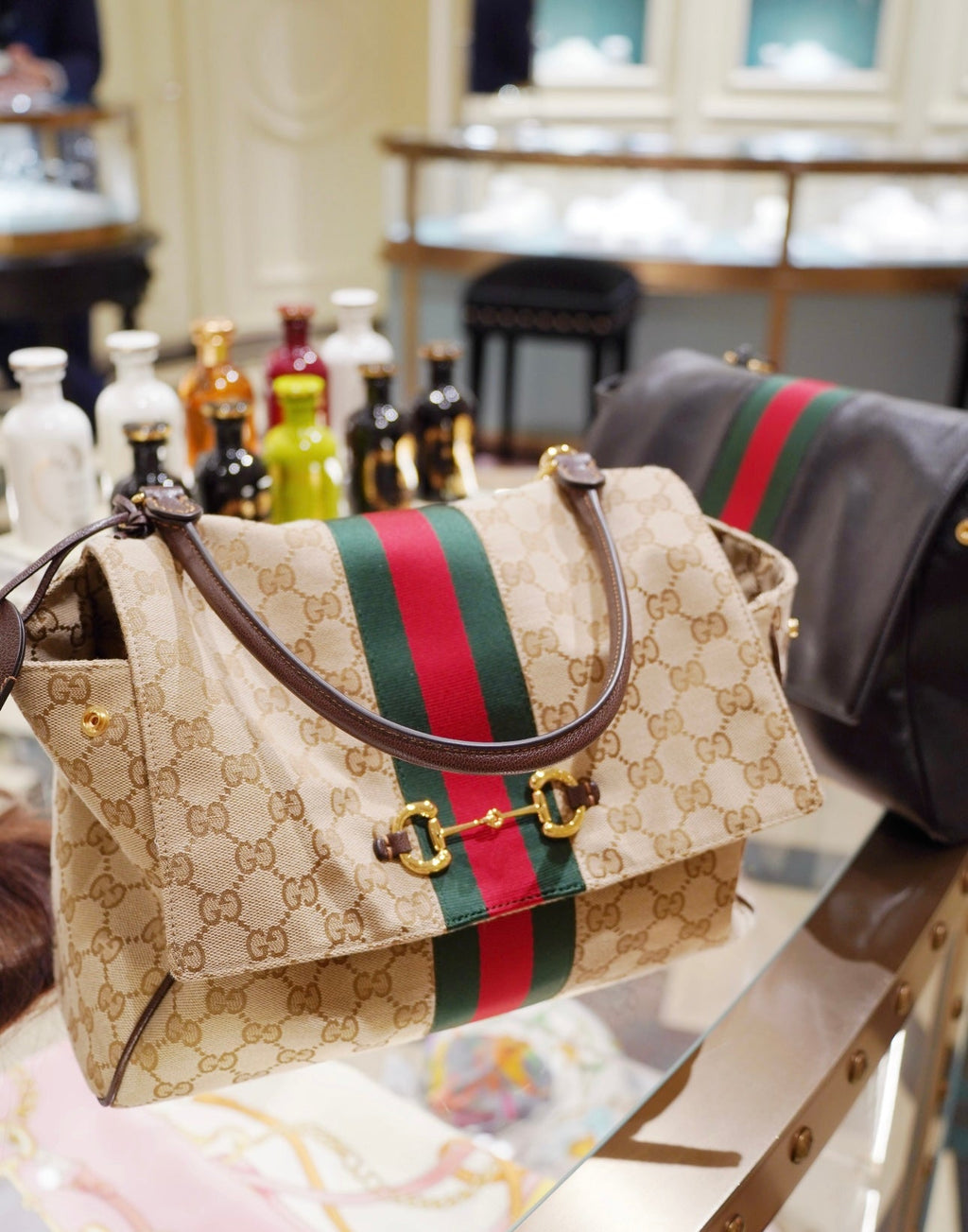 Gucci GG Paparazzo Medium Handbag – 875018