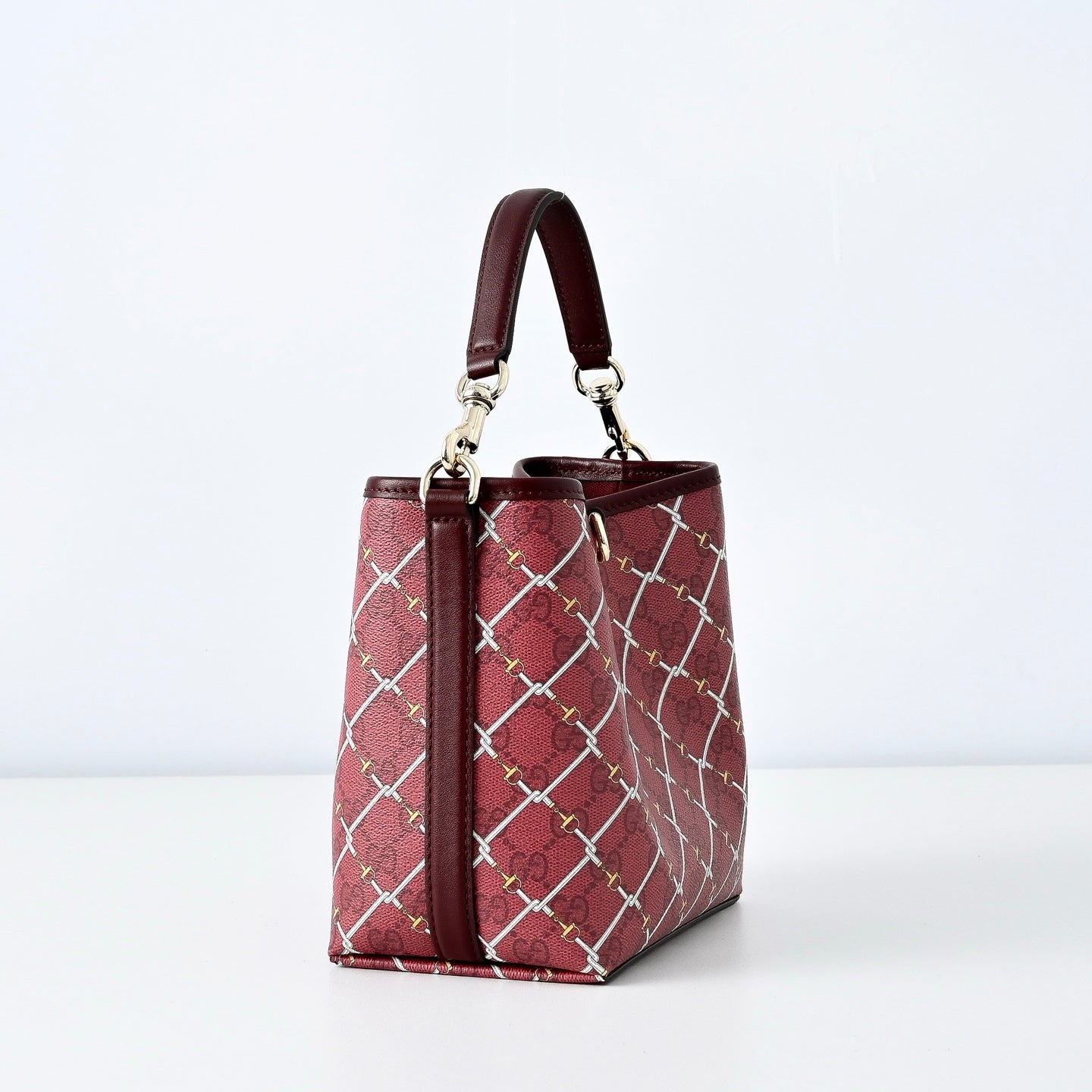 Gucci GG Emblem Bucket Bag – 815118