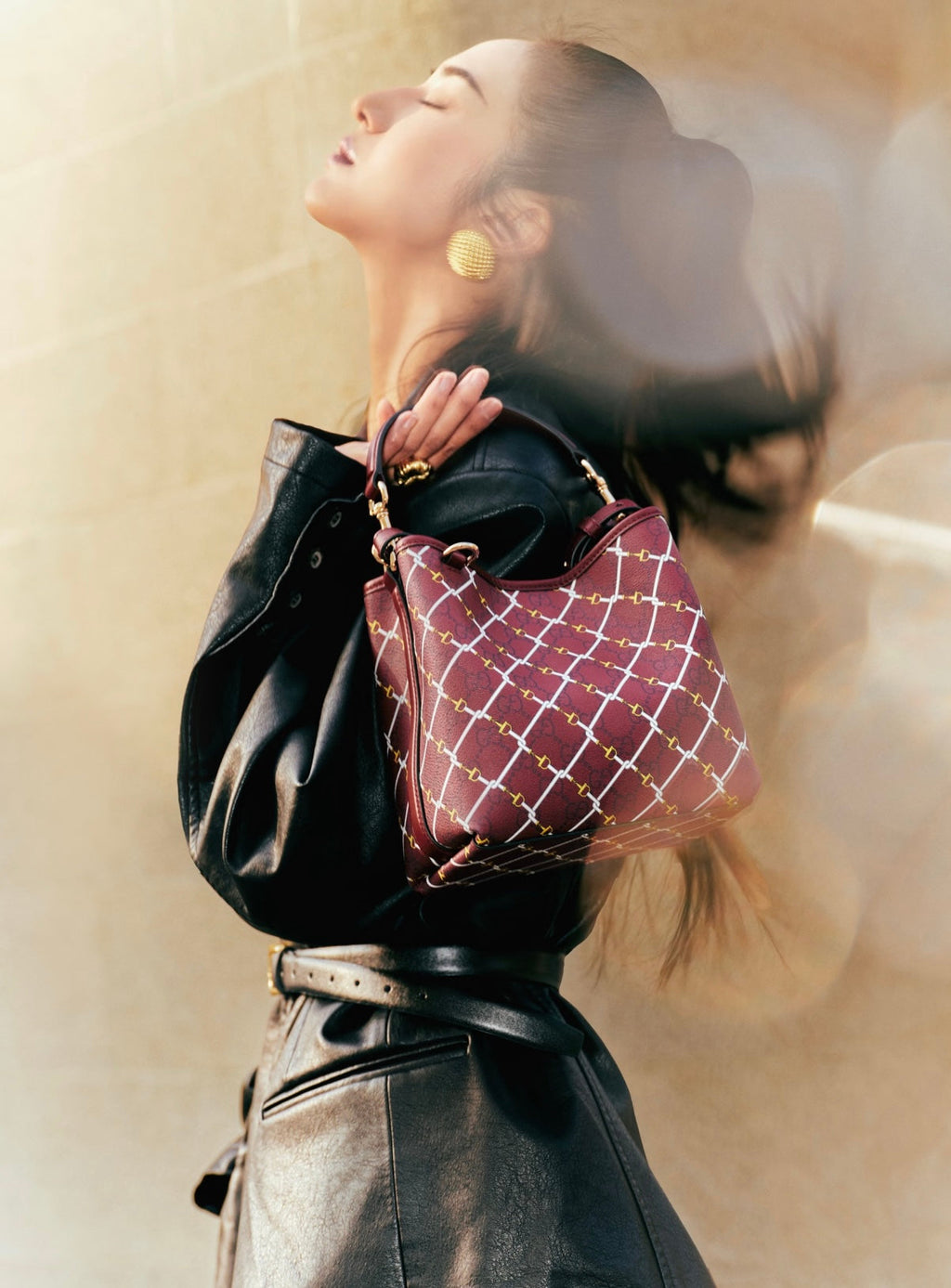 Gucci GG Emblem Bucket Bag – 815118