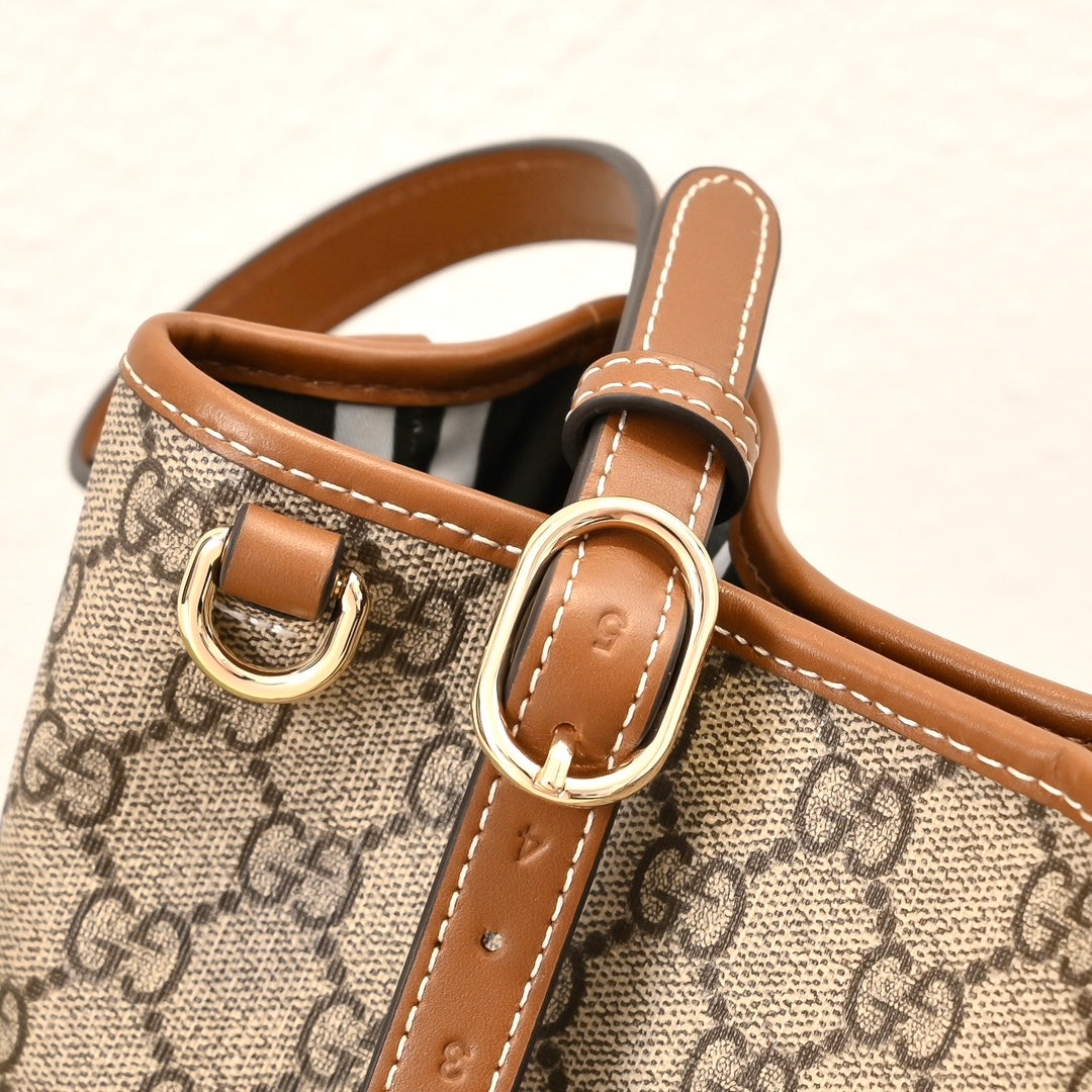 Gucci GG Emblem Bucket Bag – 815118