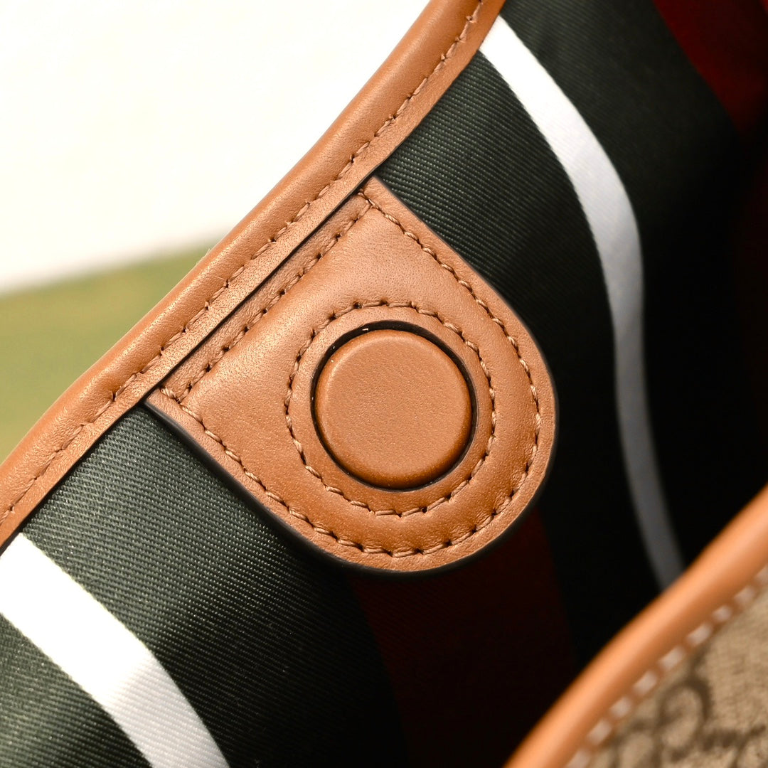 Gucci GG Emblem Bucket Bag – 815118