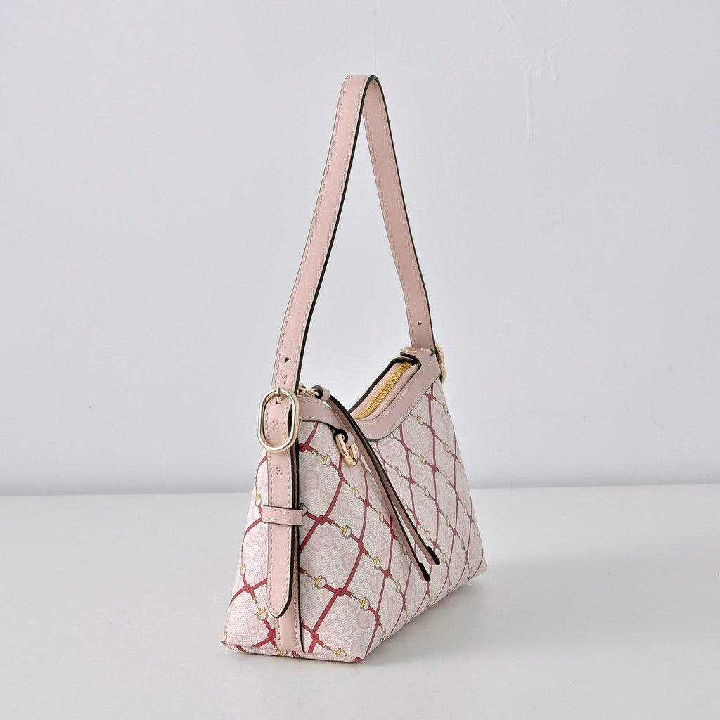 Gucci GG Emblem New Year Limited Shoulder Bag – 847450