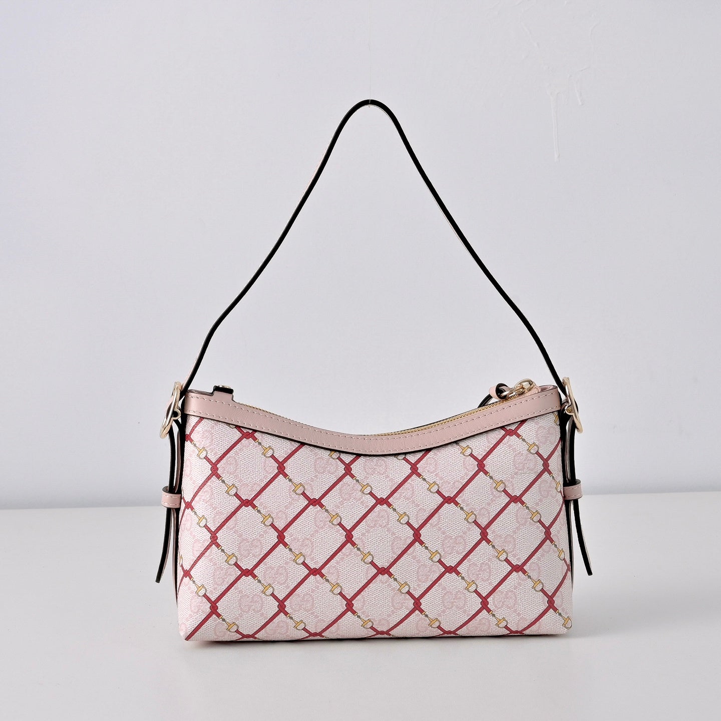Gucci GG Emblem New Year Limited Shoulder Bag – 847450