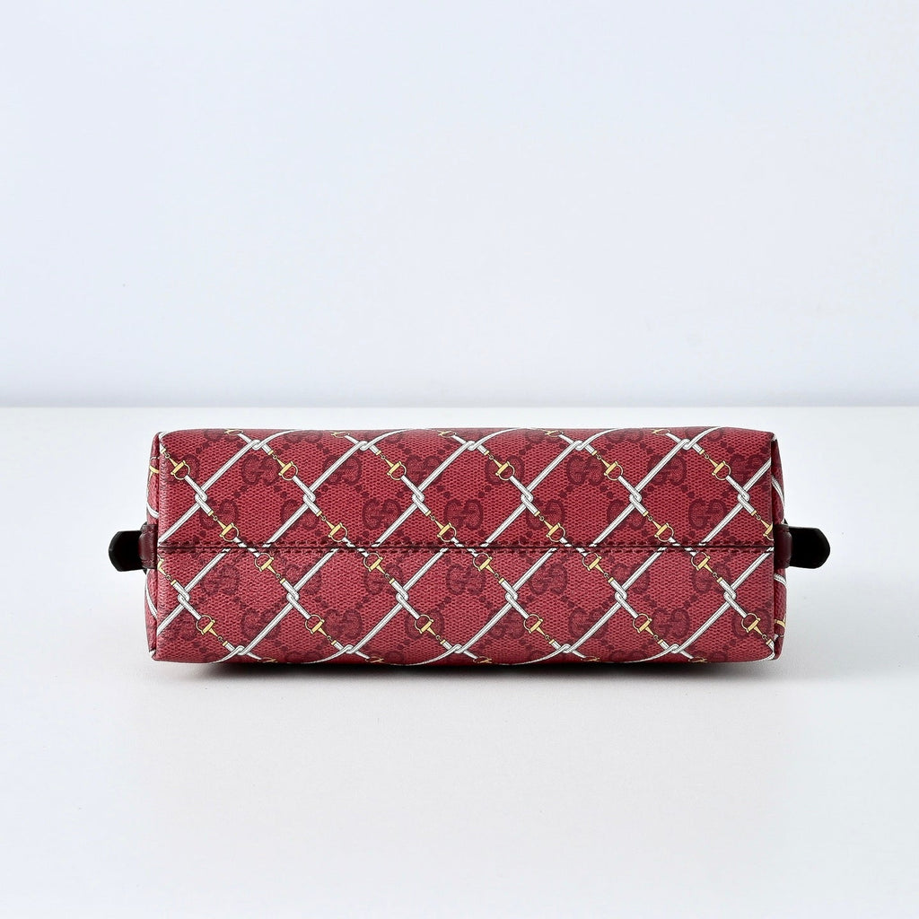 Gucci GG Emblem New Year Limited Shoulder Bag – 847450