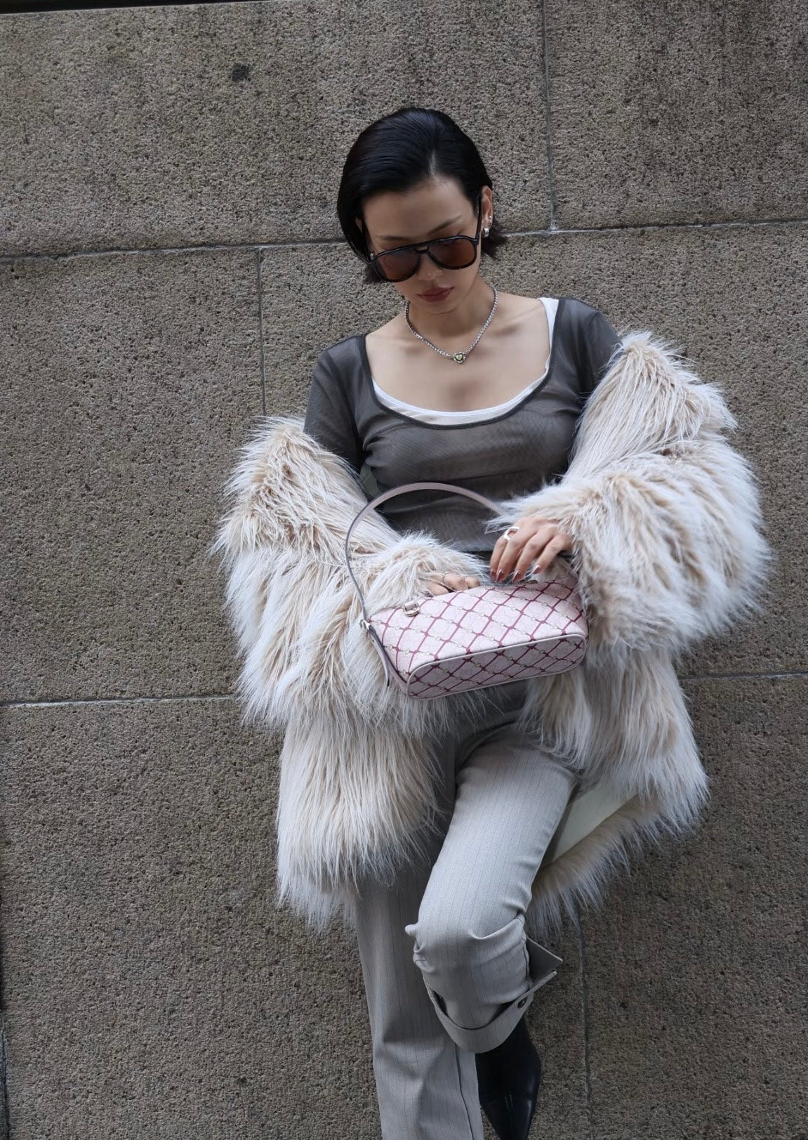 Gucci GG Emblem New Year Limited Shoulder Bag – 847450