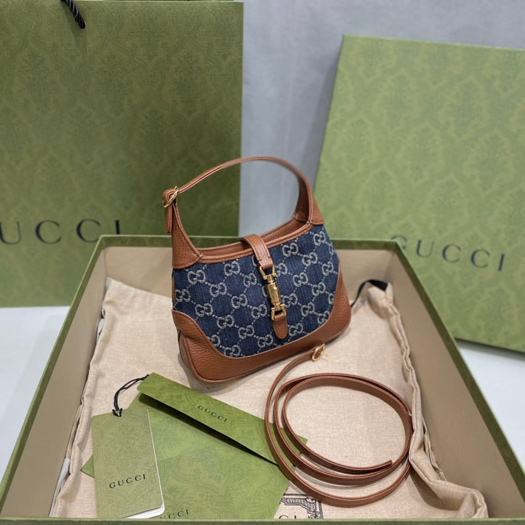 Gucci Jackie 1961 GG Canvas Shoulder Bag-637092