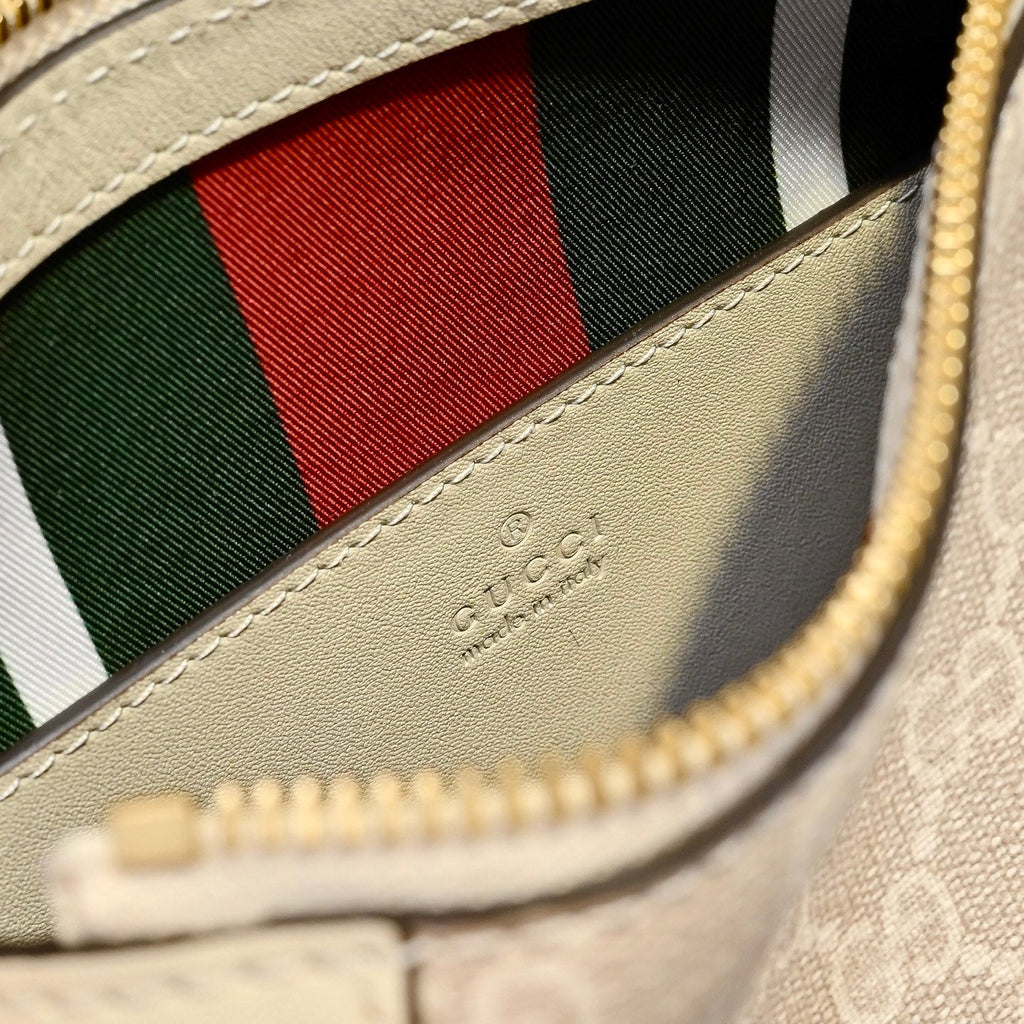 Gucci Emblem Small Zipped Tote Bag – 815218