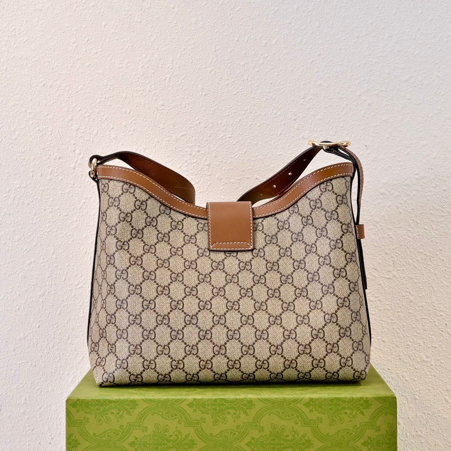 Gucci GG Padlock Shoulder Bag – 839021
