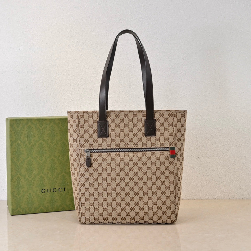 Gucci GG Canvas Medium Tote Bag – 834796
