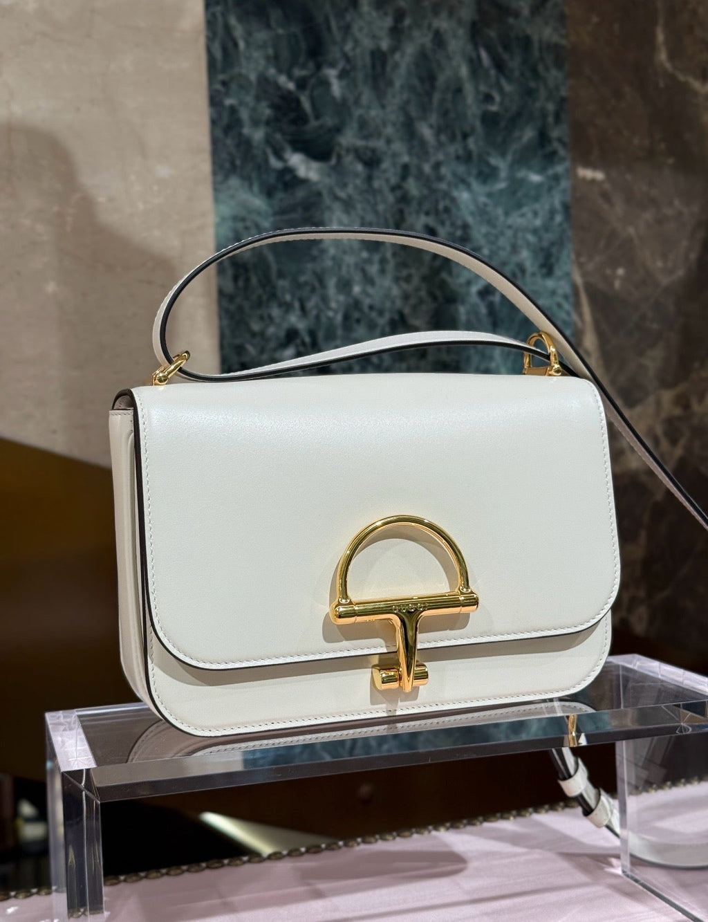 Gucci Sienna Shoulder Bag – 846705